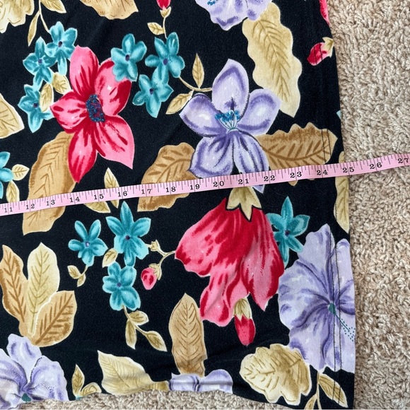 Sag Harbor Pink/Purple Floral Boxy Short Sleeve Tee - Picture 7 of 8